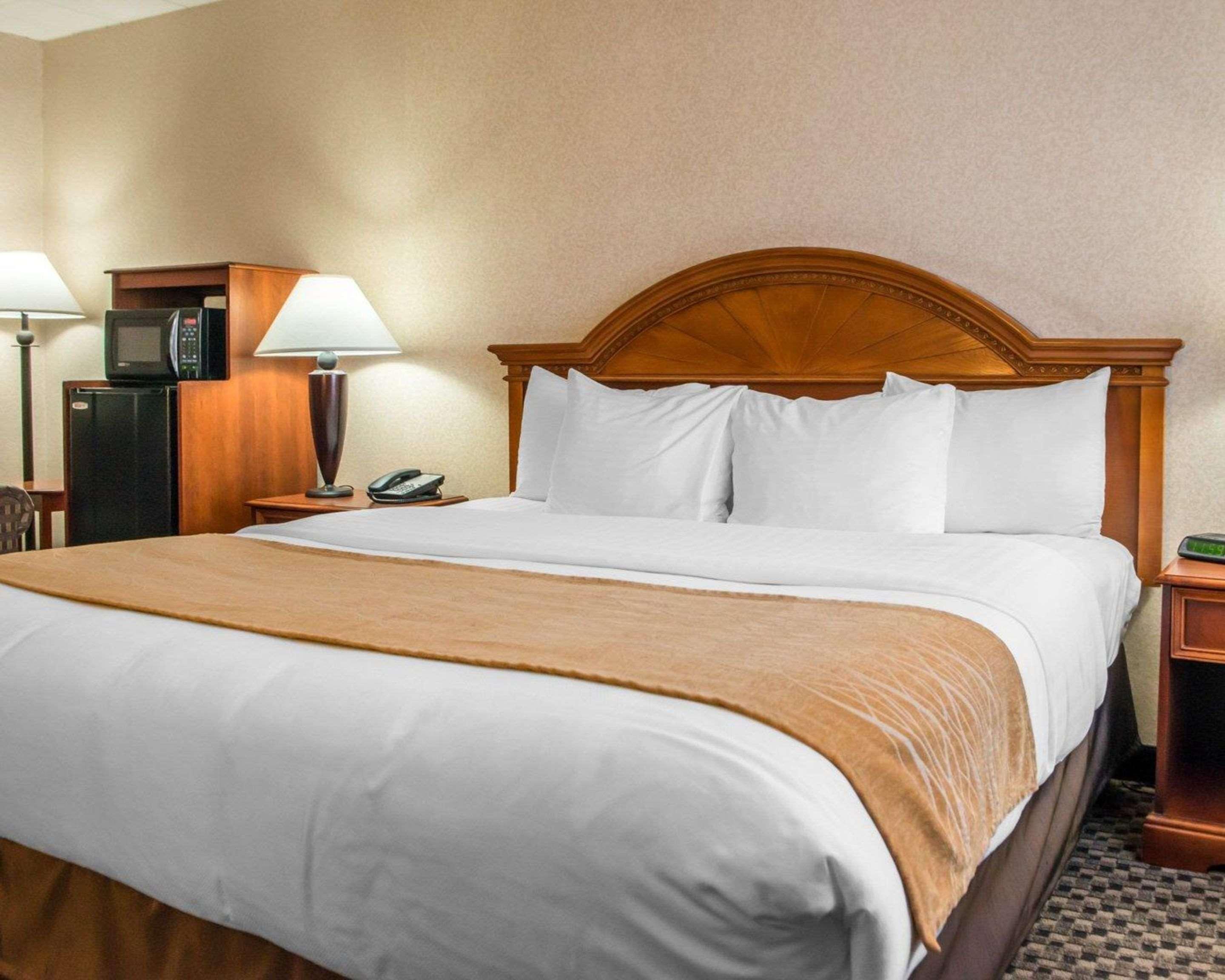 Mainstay Suites Verona Экстерьер фото