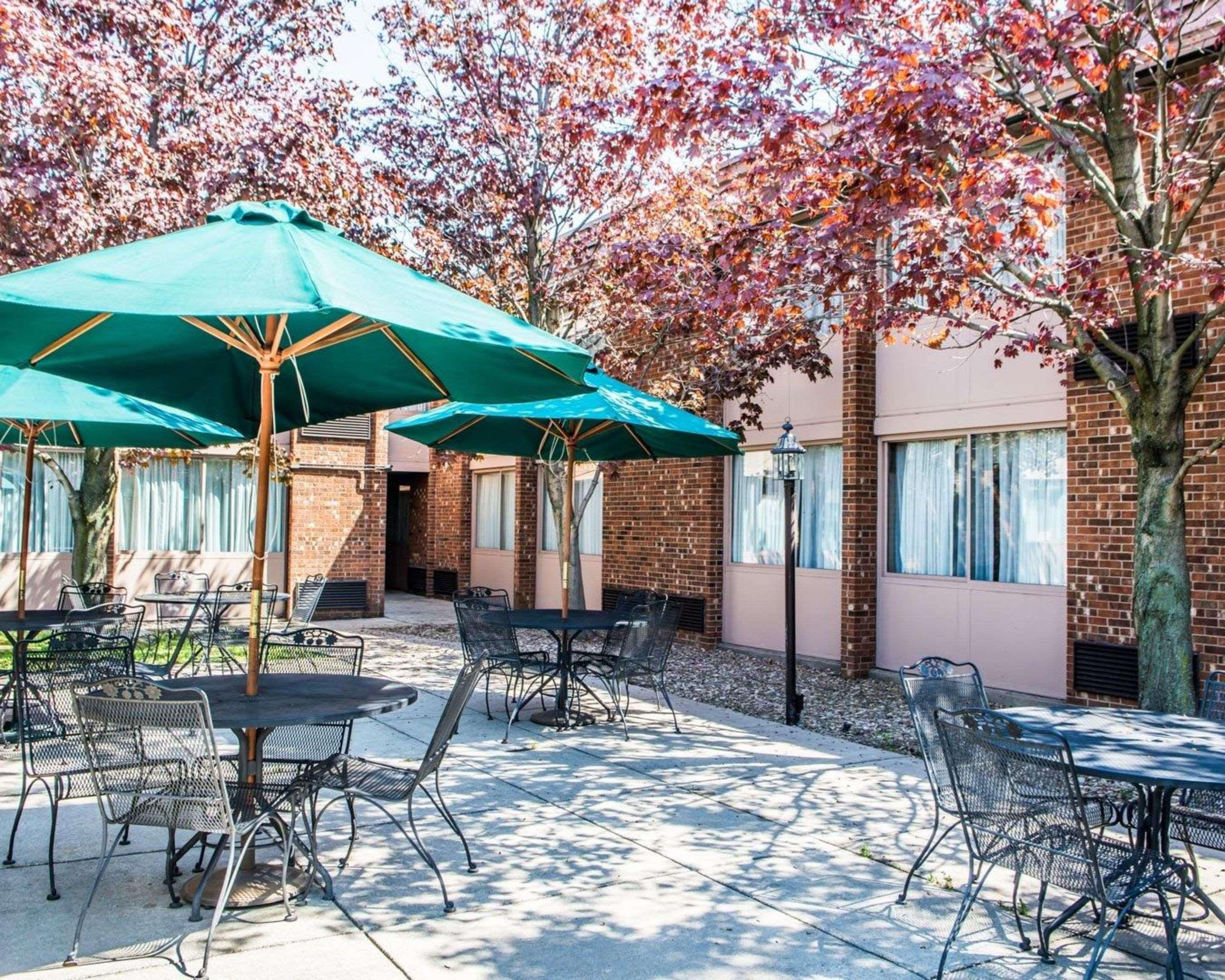 Mainstay Suites Verona Экстерьер фото