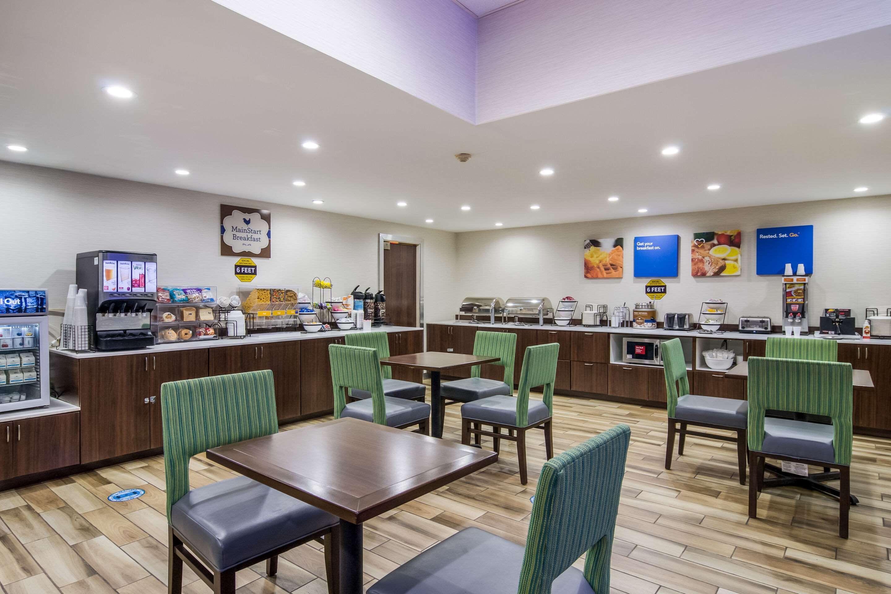 Mainstay Suites Verona Экстерьер фото