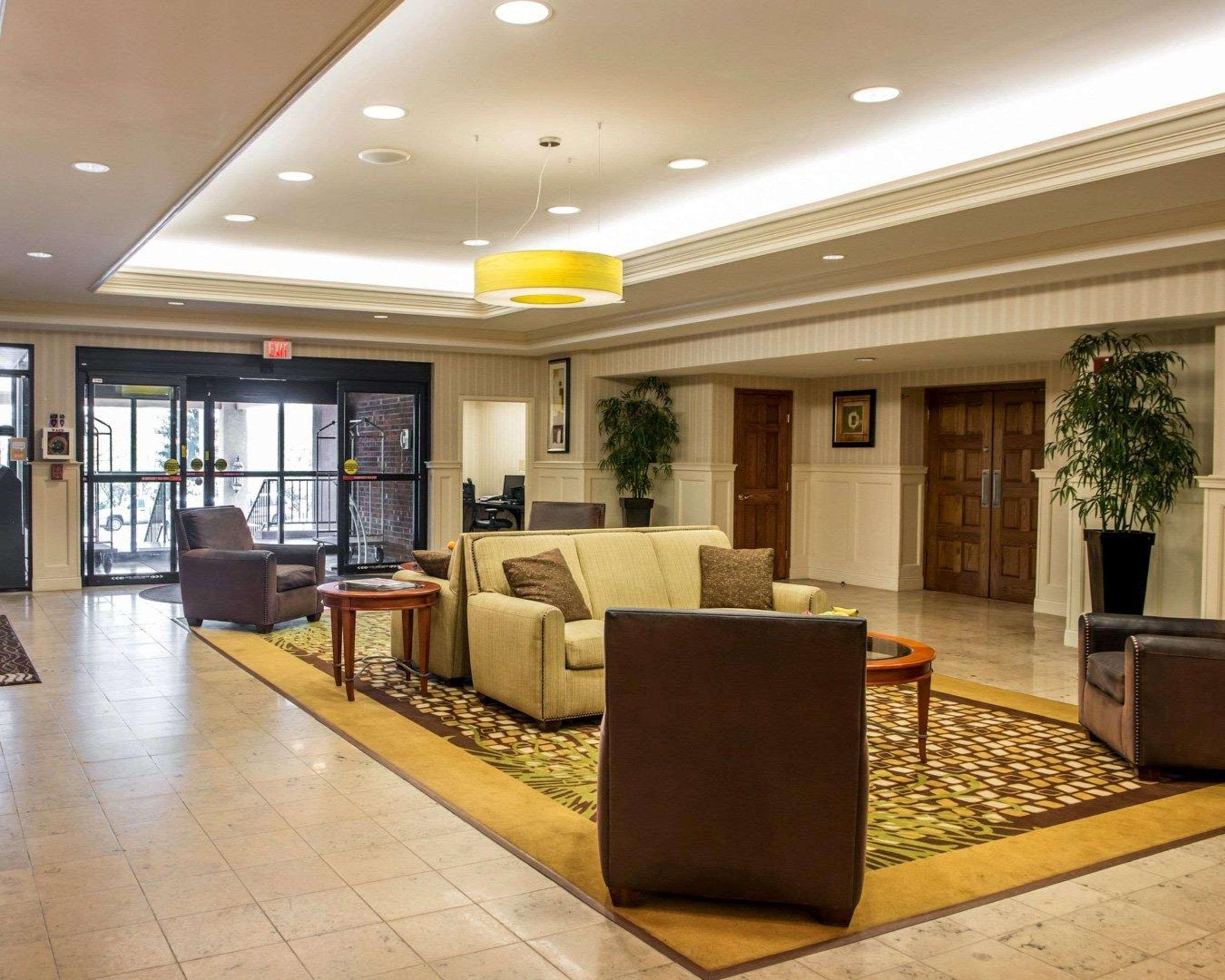 Mainstay Suites Verona Экстерьер фото